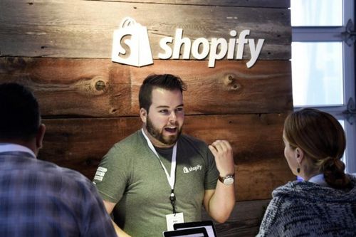 CEO Shopify: Chỉ tuyển thêm nhân sự khi AI không làm được việc