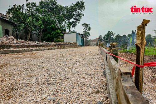 Sai phạm khi xây dựng đường giao thông nông thôn gần sông Đáy