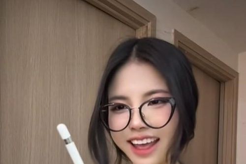 MC Mai Dora lại khiến fan chú ý bằng content mới ra lò