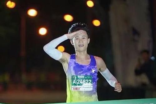 VĐV Hà Tĩnh phá kỷ lục marathon quốc gia