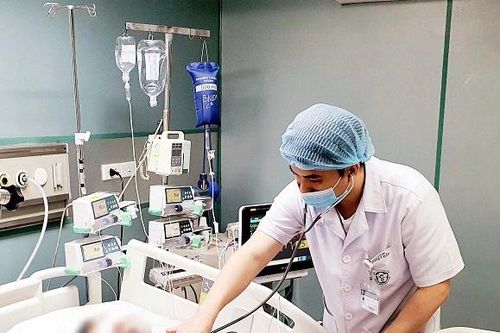 Đã có ca tử vong Sởi ở người lớn, Bộ Y tế khuyến cáo 5 cách phòng chống bệnh với nhóm nguy cơ cao