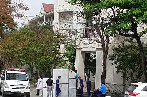 Nghệ An: Lan can tầng 4 bất ngờ rơi trúng ba nữ sinh, hai em bị thương nặng