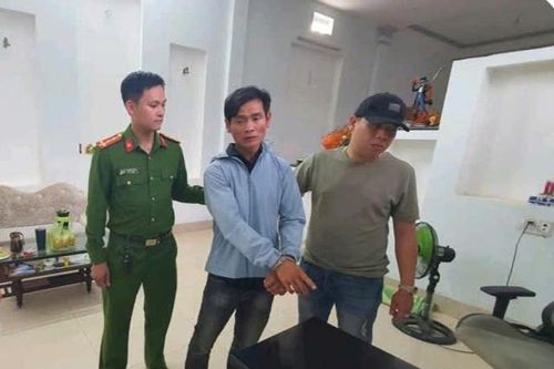 Tạm giữ kẻ vừa ra tù lại đi trộm cắp nhà dân