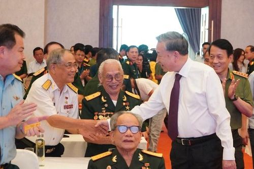 Tổng Bí thư Tô Lâm gặp mặt các đại biểu từng tham gia Chiến dịch Hồ Chí Minh tại TP HCM