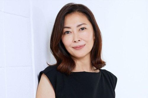 10.000 người tiễn biệt minh tinh Nhật Bản