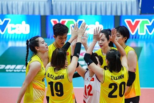 Mơ về 'hat-trick' vô địch