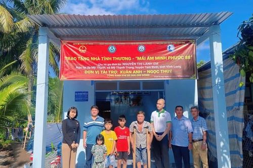Chàng trai TP. HCM với hành trình xây hơn 100 ngôi nhà cho người dân khó khăn miền Tây
