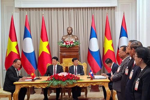 Gia Lai ký kết hợp tác toàn diện với tỉnh Attapeu (Lào) giai đoạn 2025-2030