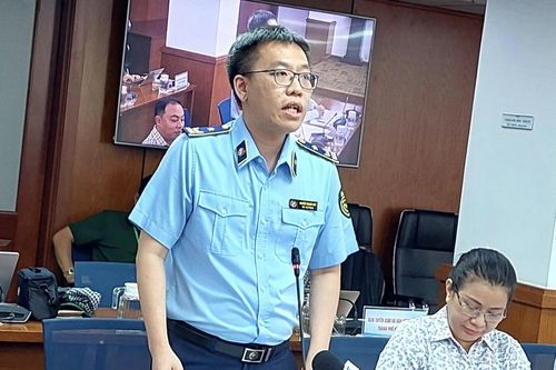 TP. Hồ Chí Minh tạm giữ trên 330.000 sản phẩm thực phẩm không rõ xuất xứ