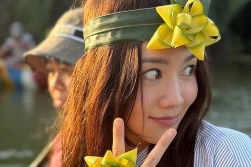 'Nữ hoàng nội y' Hong Kong du lịch Hội An