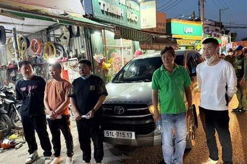 Hé lộ đường dây trung chuyển người nước ngoài qua Việt Nam sang nước thứ ba