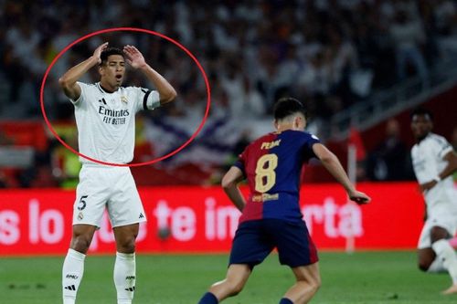 Khoảnh khắc hơn nghìn lời nói về Real Madrid