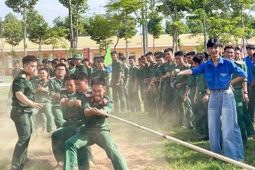 Nhiều hoạt động vui chơi, giải trí cho bộ đội trong dịp lễ