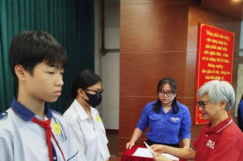 Chút ân tình cho trẻ mồ côi