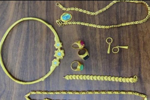 Vượt ngàn cây số về Thái Bình trộm cắp tiền, vàng của mẹ đẻ