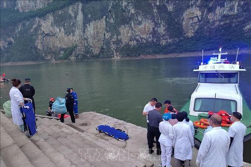 Lật thuyền du lịch tại Trung Quốc khiến nhiều người thương vong