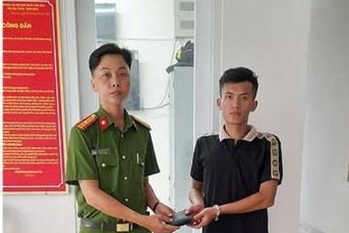 Trả ví cho công dân