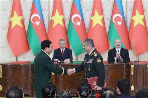 Tổng Bí thư Tô Lâm chứng kiến Lễ trao các văn kiện hợp tác giữa Việt Nam và Azerbaijan