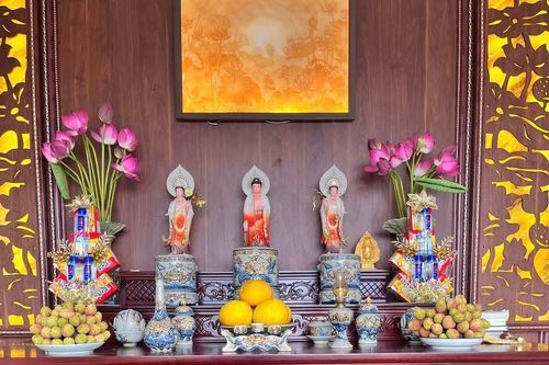 Cách cúng lễ Phật đản 2025 tại nhà