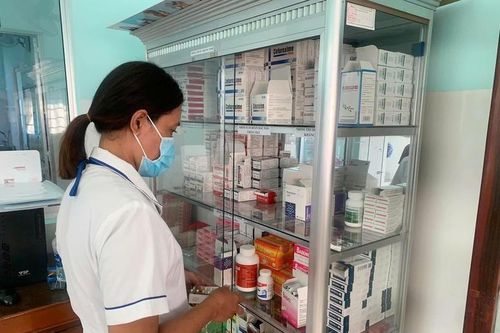 Yêu cầu đẩy mạnh kê đơn thuốc điện tử, liên thông đơn thuốc và bán thuốc theo đơn