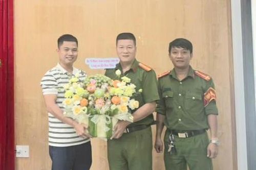 Người dân gửi thư cảm ơn Công an xã Hòa Tiến