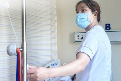 Người phụ nữ 60 tuổi phát hiện ung thư trực tràng từ dấu hiệu nhiều người Việt bỏ qua