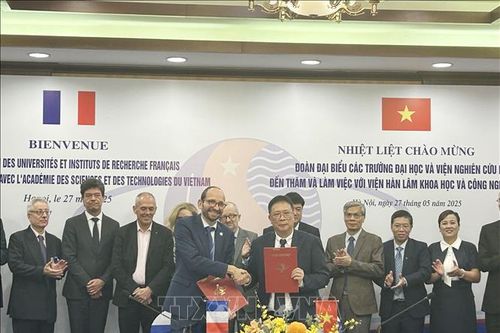 Mở rộng hợp tác giáo dục và khoa học Việt Nam - Pháp