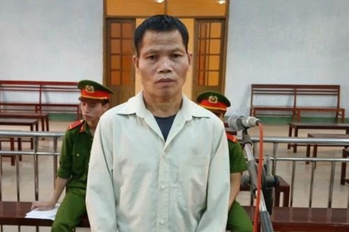 Gã cha dượng đốn mạt