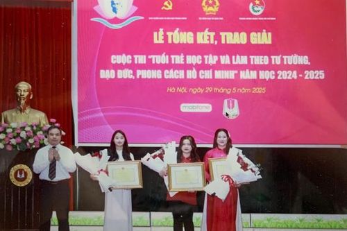 Trao giải cuộc thi 'Tuổi trẻ học tập và làm theo tư tưởng, đạo đức, phong cách Hồ Chí Minh'