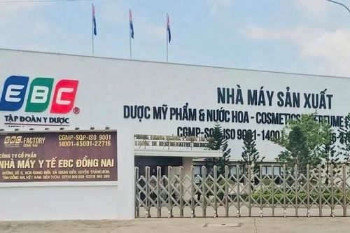 Chân dung nhà sản xuất loạt mỹ phẩm cho công ty chồng Đoàn Di Băng bán