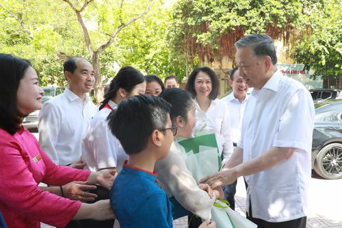Tổng Bí thư Tô Lâm thăm các trường học đặc biệt của Hà Nội nhân ngày 1-6