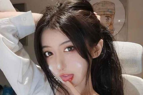 Bị đồn ra ấn phẩm nhạy cảm, nữ streamer rơi vào khủng hoảng