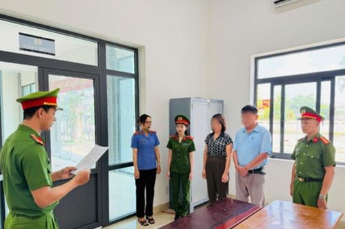 Loạt chủ tịch xã 'nhúng chàm' khi lợi dụng chức vụ để trục lợi