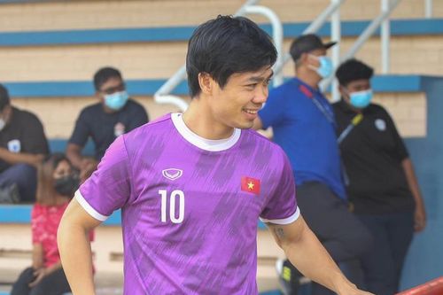 Hết thời Công Phượng