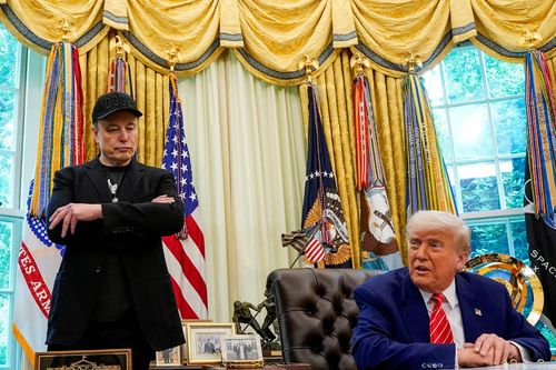 Trump - Musk và 10 cách hạ nhau không thương tiếc