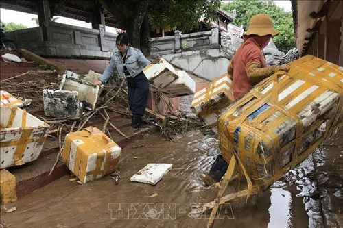 Quảng Trị: Hỗ trợ người dân khắc phục hậu quả mưa lũ