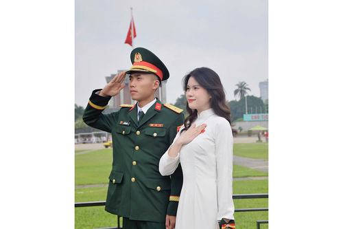 Vừa vặn một tình yêu