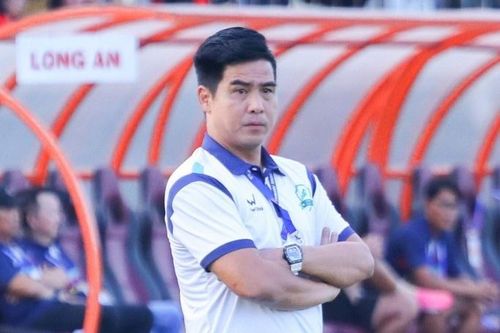 HLV Việt Thắng rời Ninh Bình