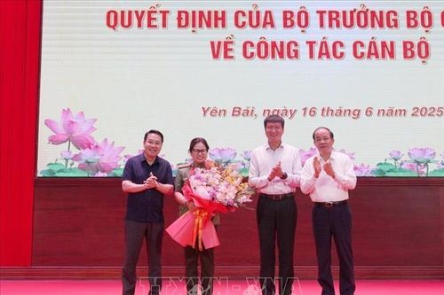 Công an tỉnh Yên Bái công bố quyết định về công tác cán bộ