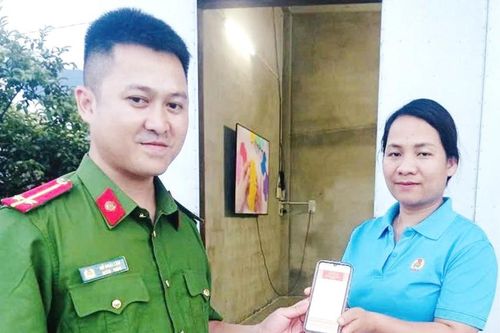 Gieo niềm tin từ '3 bám, 4 cùng'