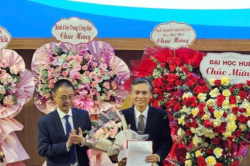 PGS.TS Hoàng Bùi Bảo làm Chủ tịch Hội đồng trường Trường Đại học Y - Dược, Đại học Huế