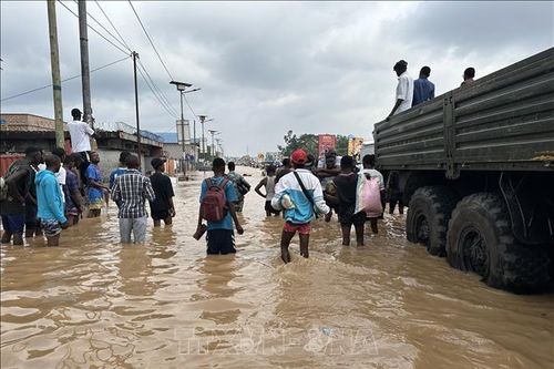 Ít nhất 77 người thiệt mạng do lũ lụt và tai nạn tàu thuyền ở CHDC Congo