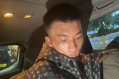 'Tóm' đối tượng cướp tiệm vàng chạy trốn bằng đường hàng không