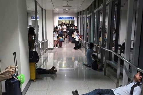 Sân bay Tân Sơn Nhất rút kinh nghiệm vụ khách 'mắc kẹt' lúc nửa đêm