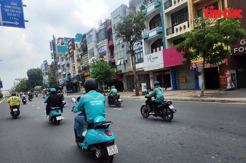 TP Hồ Chí Minh bàn lộ trình 'xanh hóa' đội ngũ tài xế công nghệ