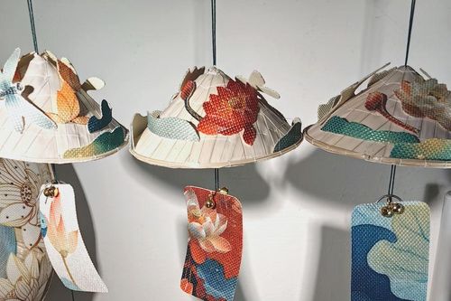 Chàng trai 'kể chuyện văn hóa Việt' qua chiếc nón lá
