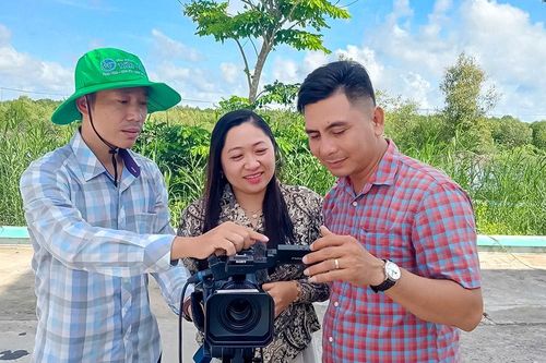 Trái tim của nghề báo không chuyên