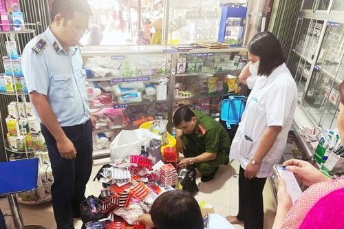 Quầy thuốc tây tại nhà bác sĩ bán thuốc quá hạn