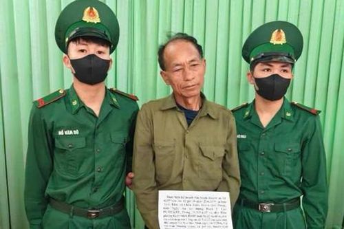 Bắt đối tượng vận chuyển 2.000 viên ma túy từ nước ngoài đưa về Việt Nam