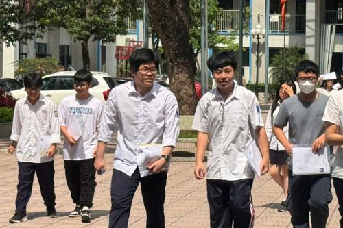 Môn Toán khó có 'mưa' điểm 10: Tham khảo gợi ý đáp án 24 mã đề